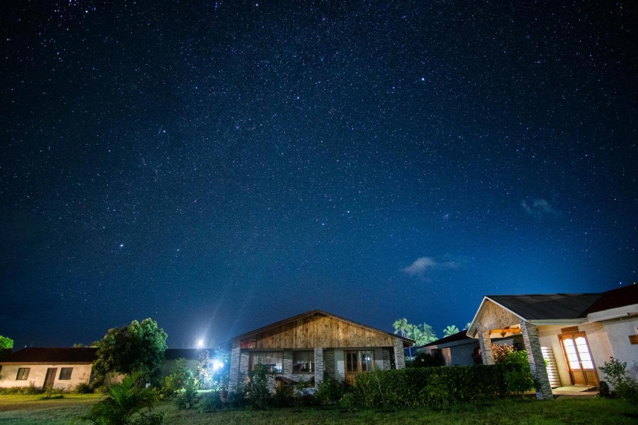 Maru Lodge Hanga Roa Exterior photo